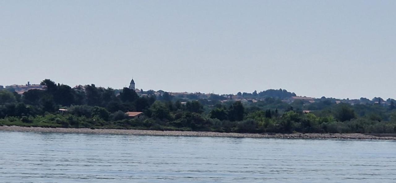 Apartments Vuceric Peroj Εξωτερικό φωτογραφία