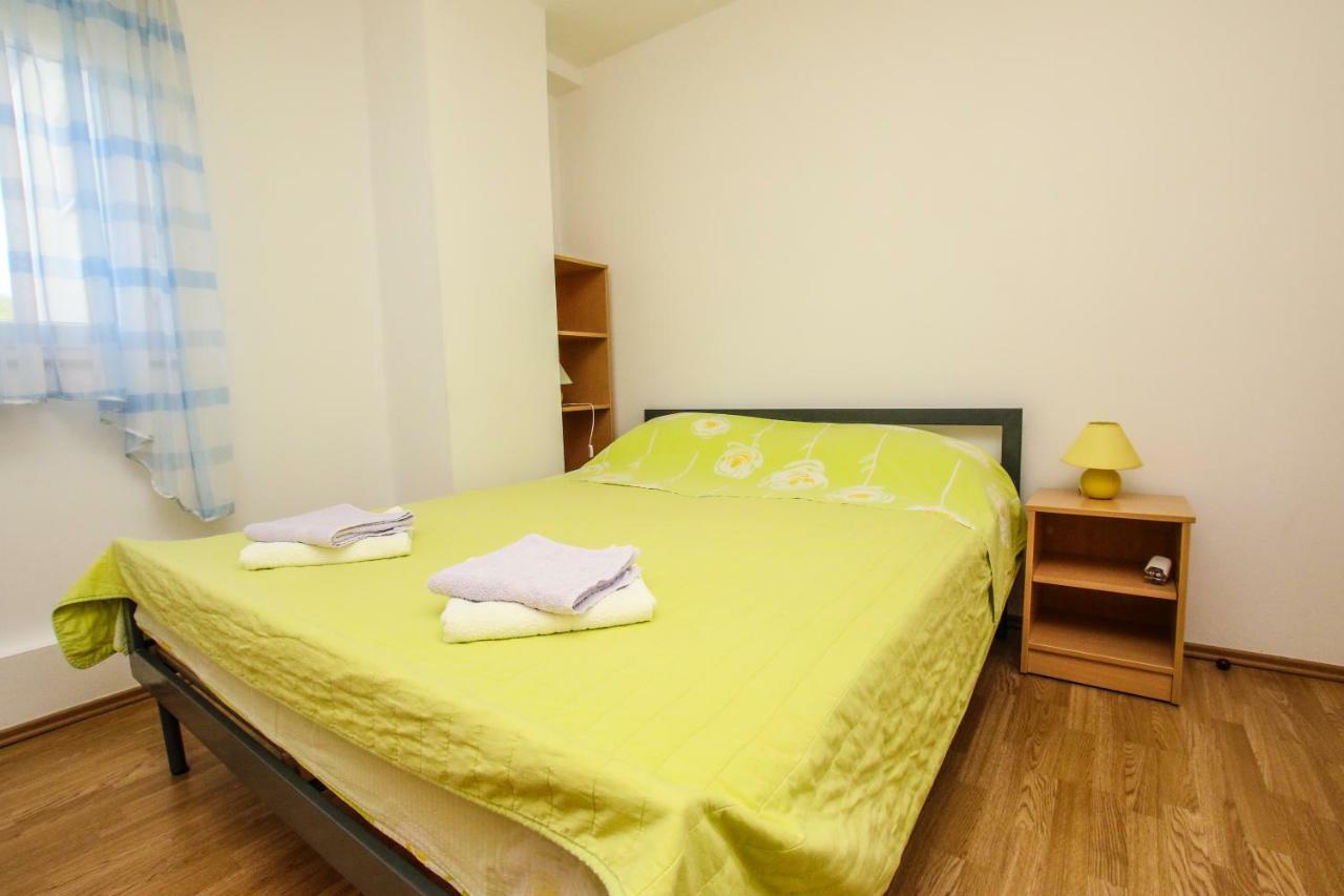 Apartments Vuceric Peroj Εξωτερικό φωτογραφία