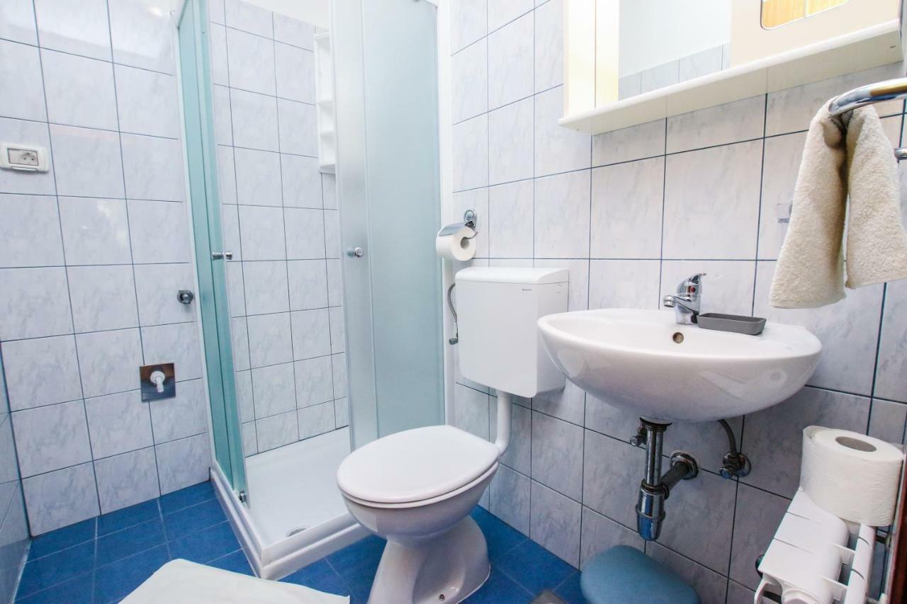 Apartments Vuceric Peroj Εξωτερικό φωτογραφία